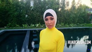 Stepsis In Hijab Tastes Cock For The First Time